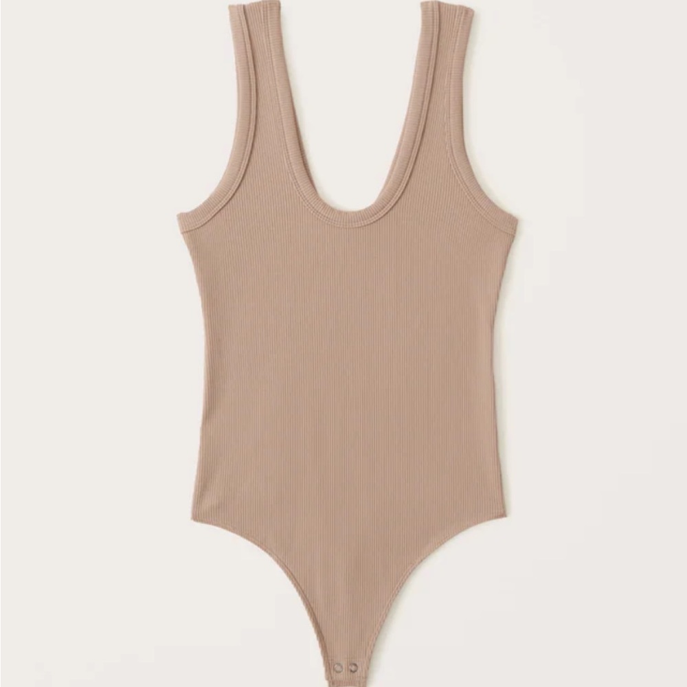 Abercrombie and Fitch Seamless Rib Scoopneck Bodysuit Size Small Light Brown